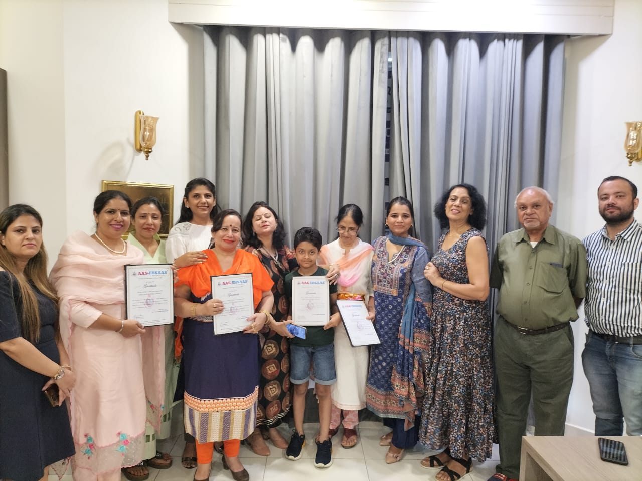 Read more about the article AASEHSAAS NGO under the presence of state joint secretary youth AAP Punjab Gunjeet Ruchi Bawa honoured teachers who are changing the lives of students